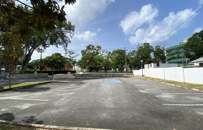 Erin Court